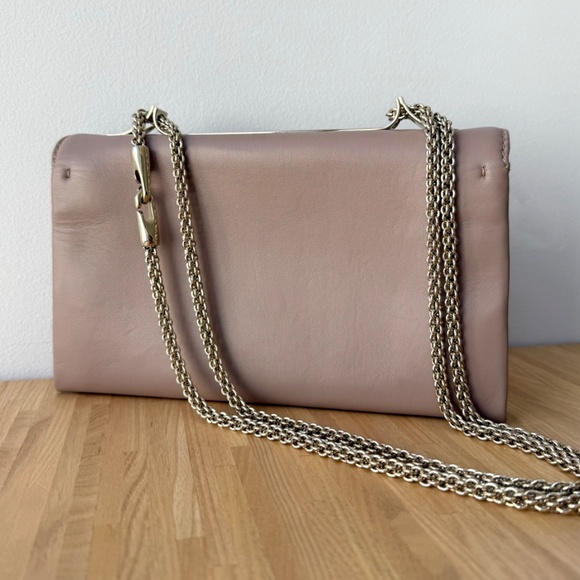Valentino Garavani Va Va Voom Clutch Bag in Pastel Pink Leather - Picture 2 of 11